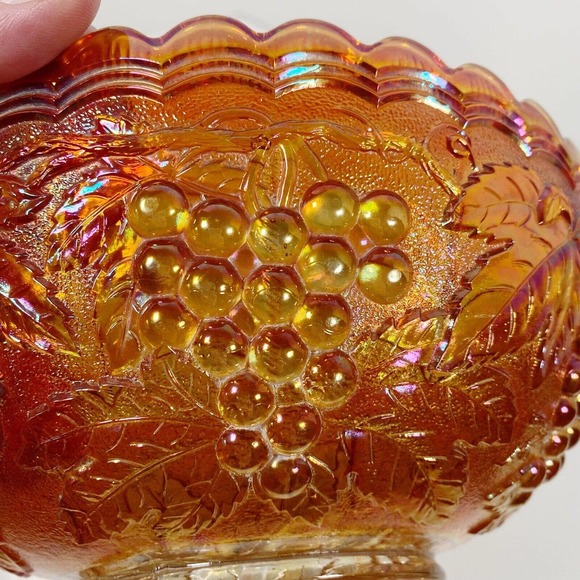Vtg Imperial Grape Pattern Carnival Glass Bowl Marigold Iridescent Leaves 8.75" - Picture 7 of 9